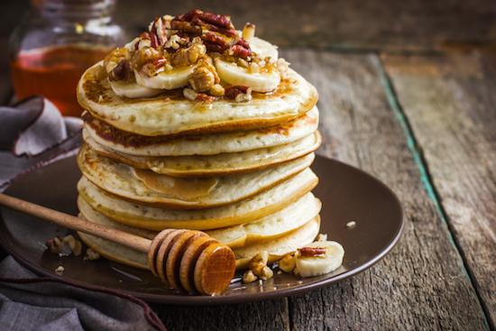 pancakes with banana, nuts and honey